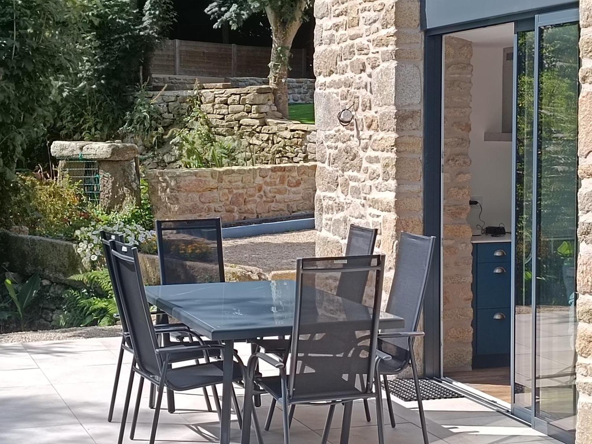 הוילה Ploudalmézeau Le Petit Moulin De Kerloroc מראה חיצוני תמונה